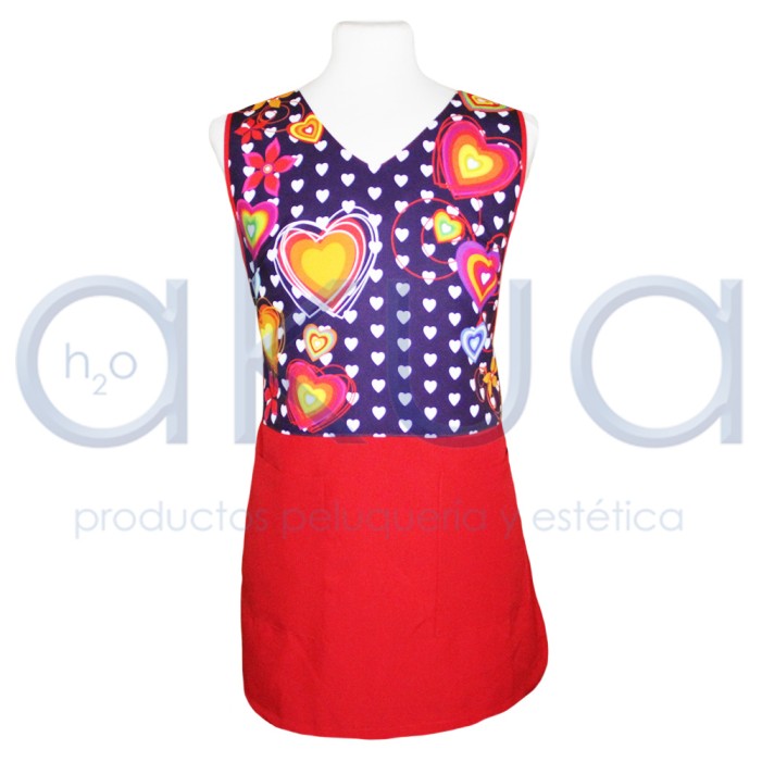 Peto Cuello Pico corazones rojo 