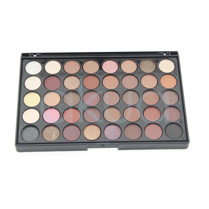 Paleta 40 sombras Black Carlota 